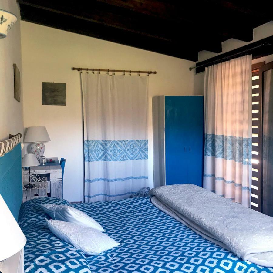 B&B La Tasgia Aggius Экстерьер фото